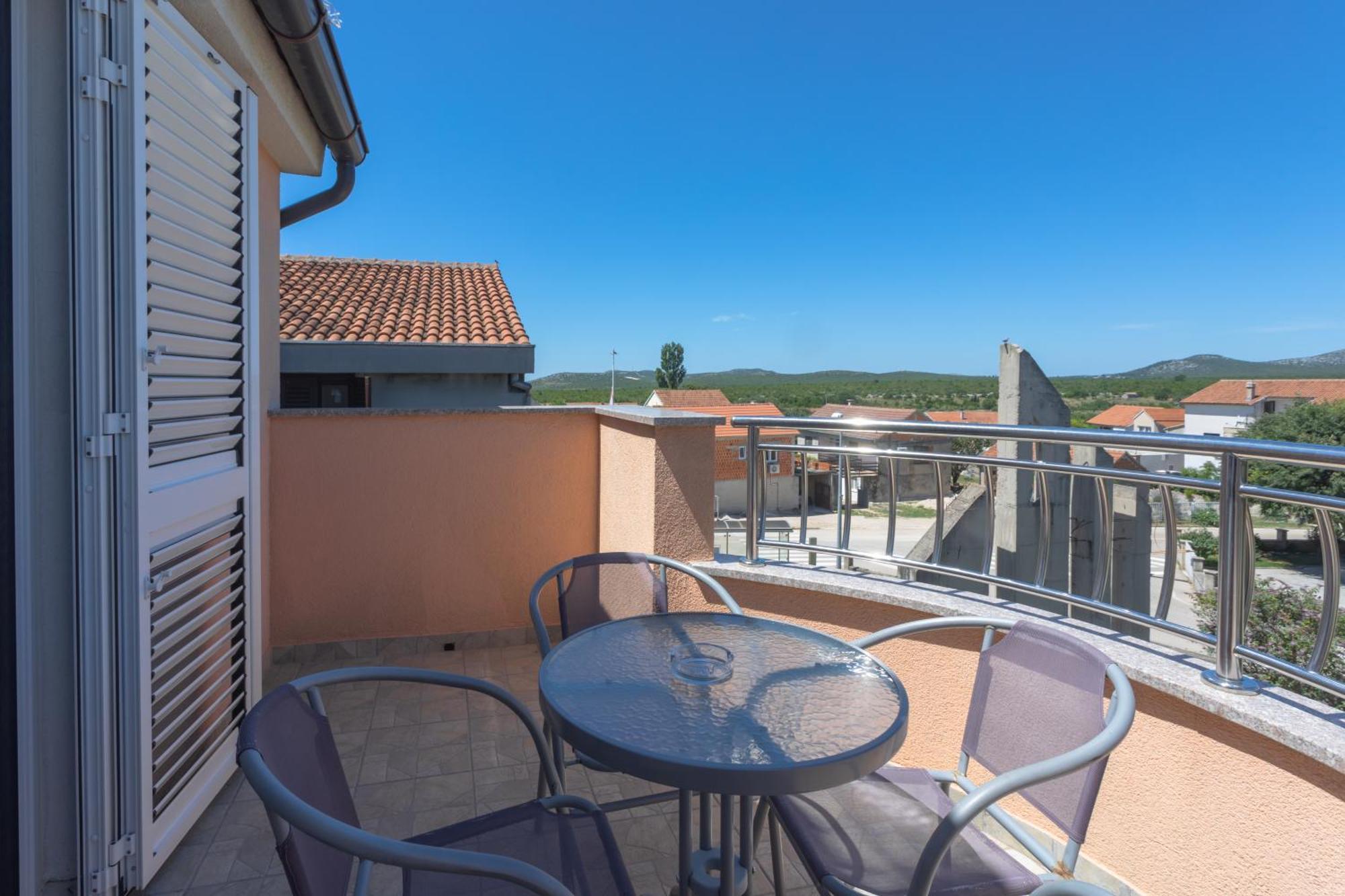 Apartments Klaudia Cista Velika Vodice Exterior photo