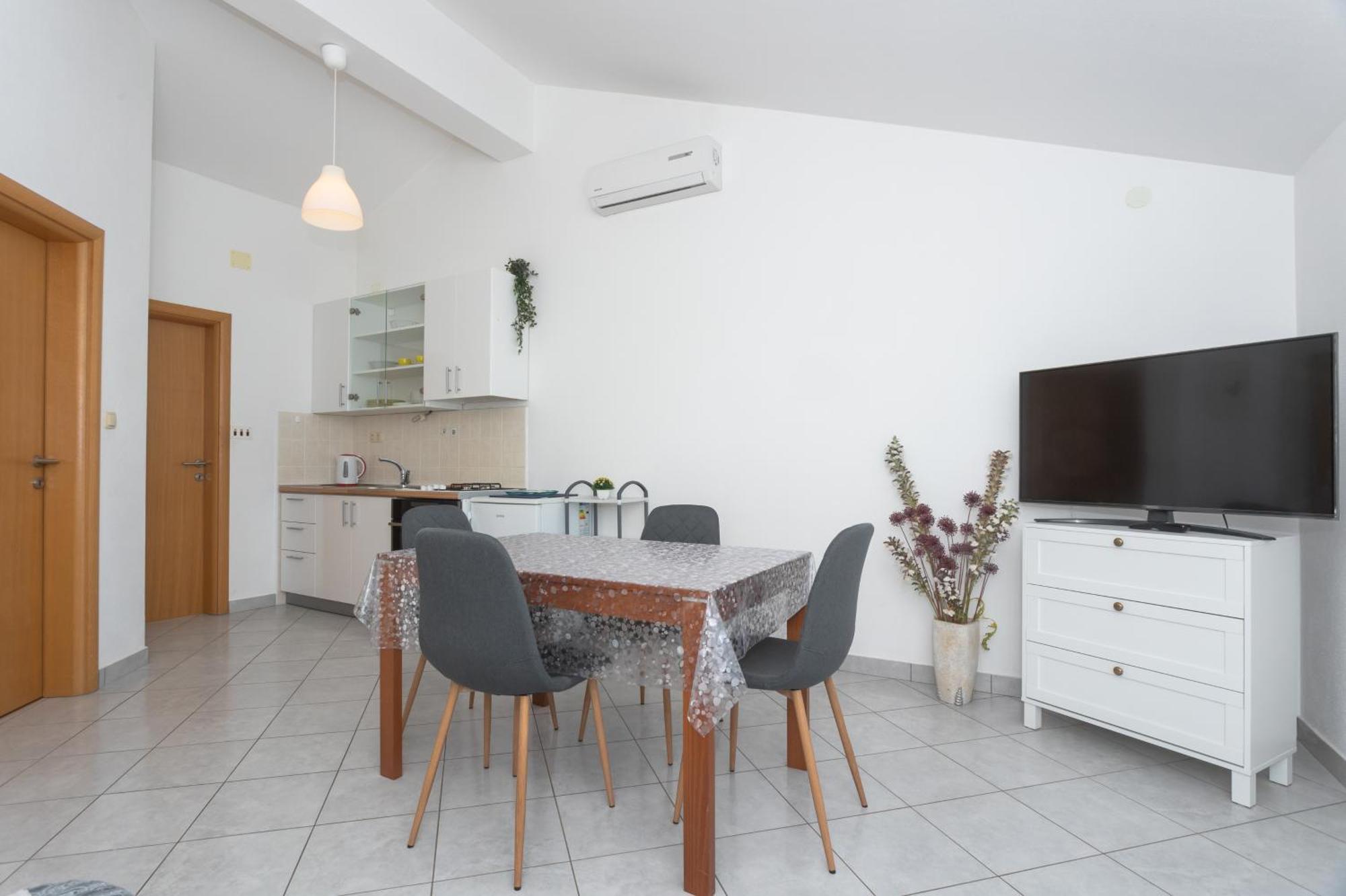 Apartments Klaudia Cista Velika Vodice Exterior photo